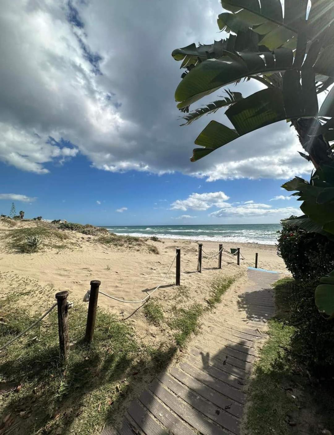 Beach, Apartamento Para 2 En Alvarito Playa Apartemen Marbella